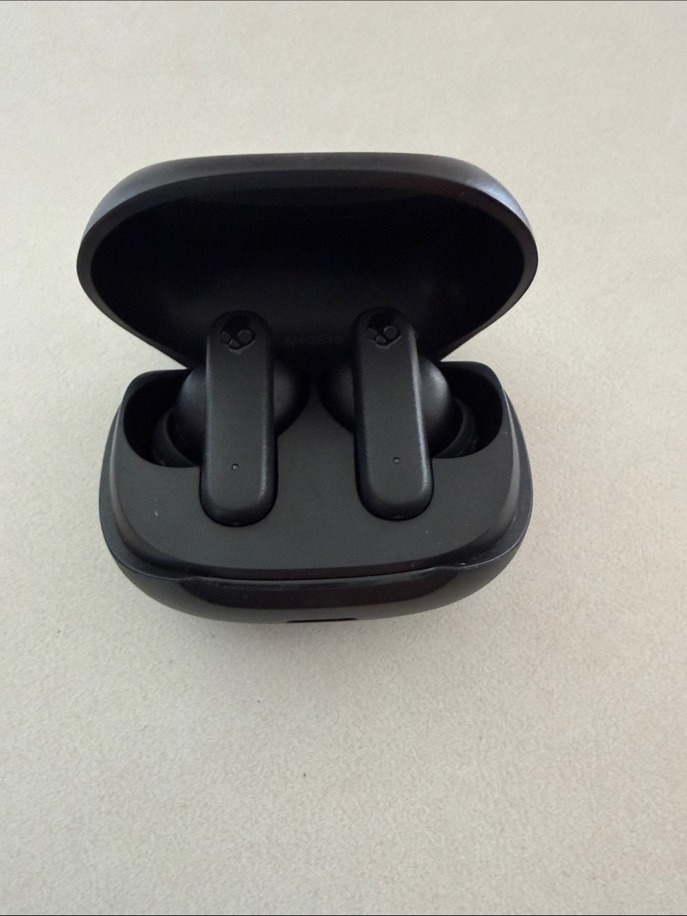 Skullcandy True Wireless Earbuds in Black Charging Case